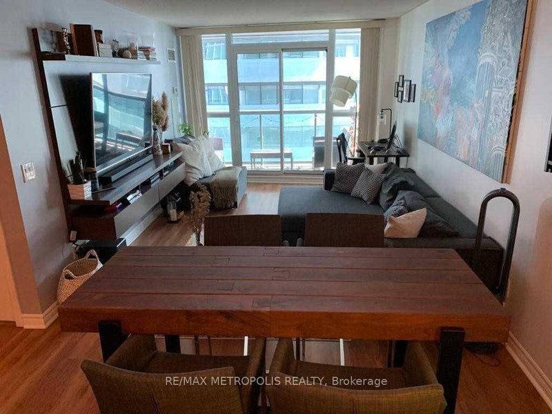 2808 - 19 Grand Trunk Cres, Toronto, M5J 3A3 | Image 3