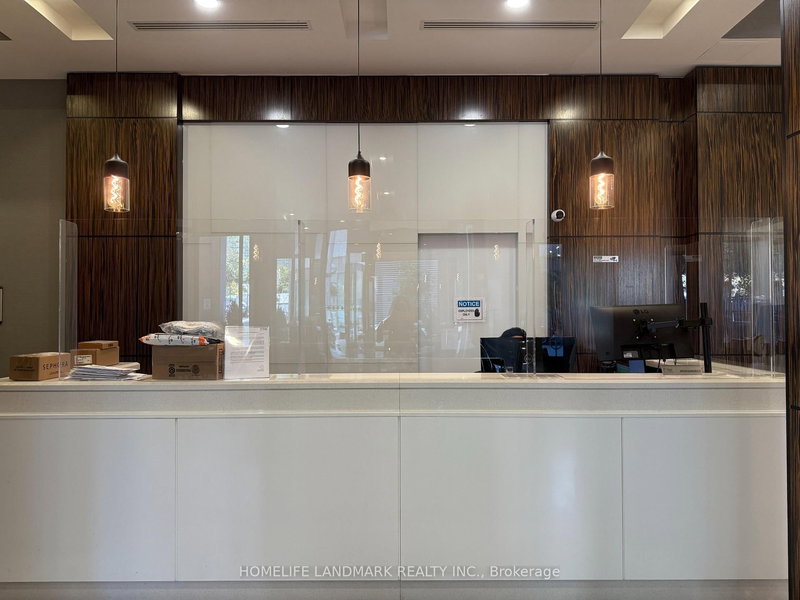 705 - 19 Grand Trunk Cres, Toronto, M5J 3A3 | Image 3