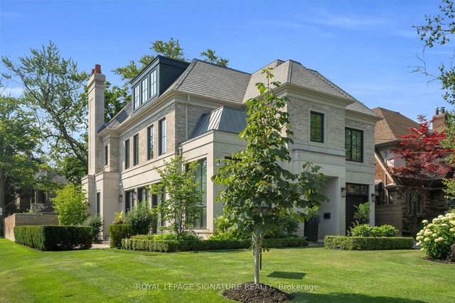 207 Strathallan Boulevard