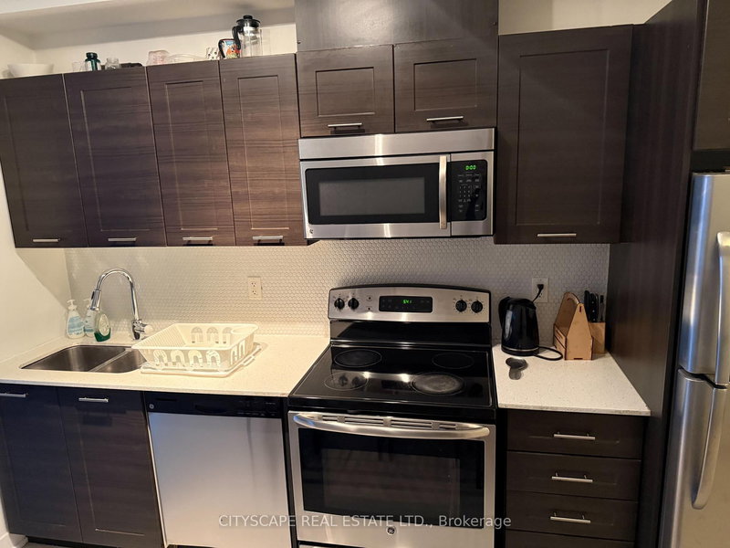 907 - 20 Bruyeres Mews, Toronto, M5V 0G7 | Image 2