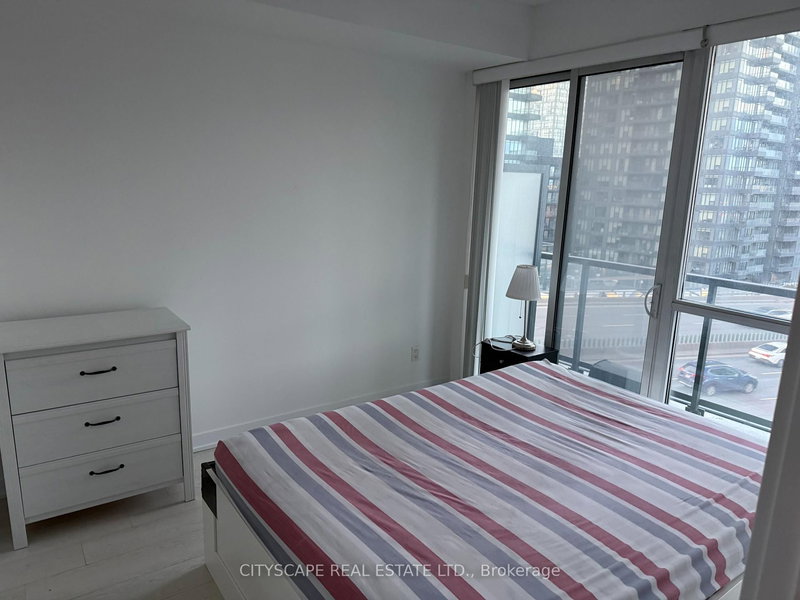 907 - 20 Bruyeres Mews, Toronto, M5V 0G7 | Image 3