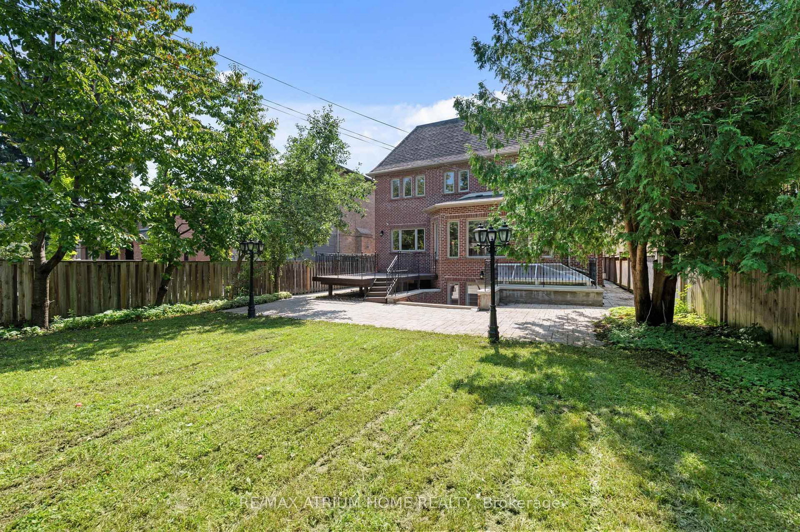 242 Parkview Avenue • Toronto, ON photo 30