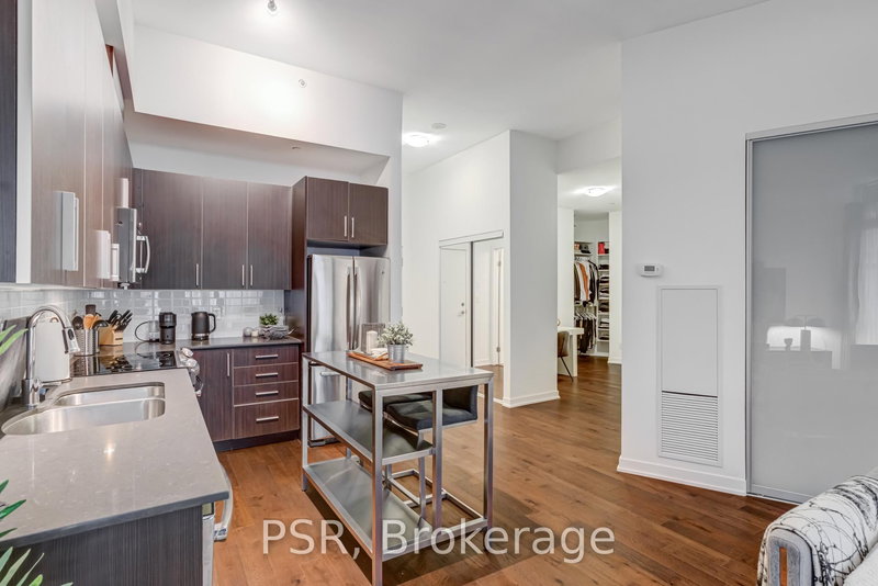 630 - 20 Bruyeres Mews, Toronto, M5V 0G8 | Image 3