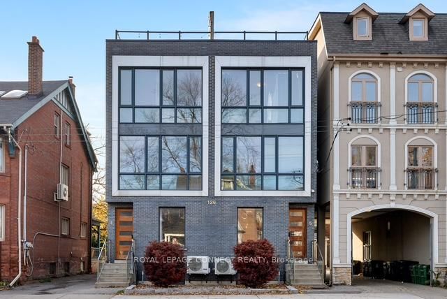 TH3 - 126 Spadina Rd, Toronto, M5R 2T8 | Image 2