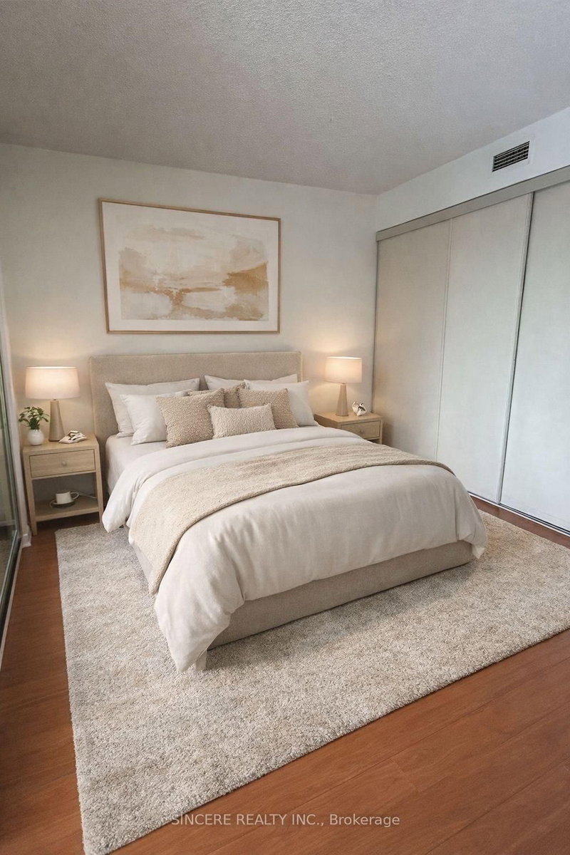 home for lease on 1006-397 Front Street W