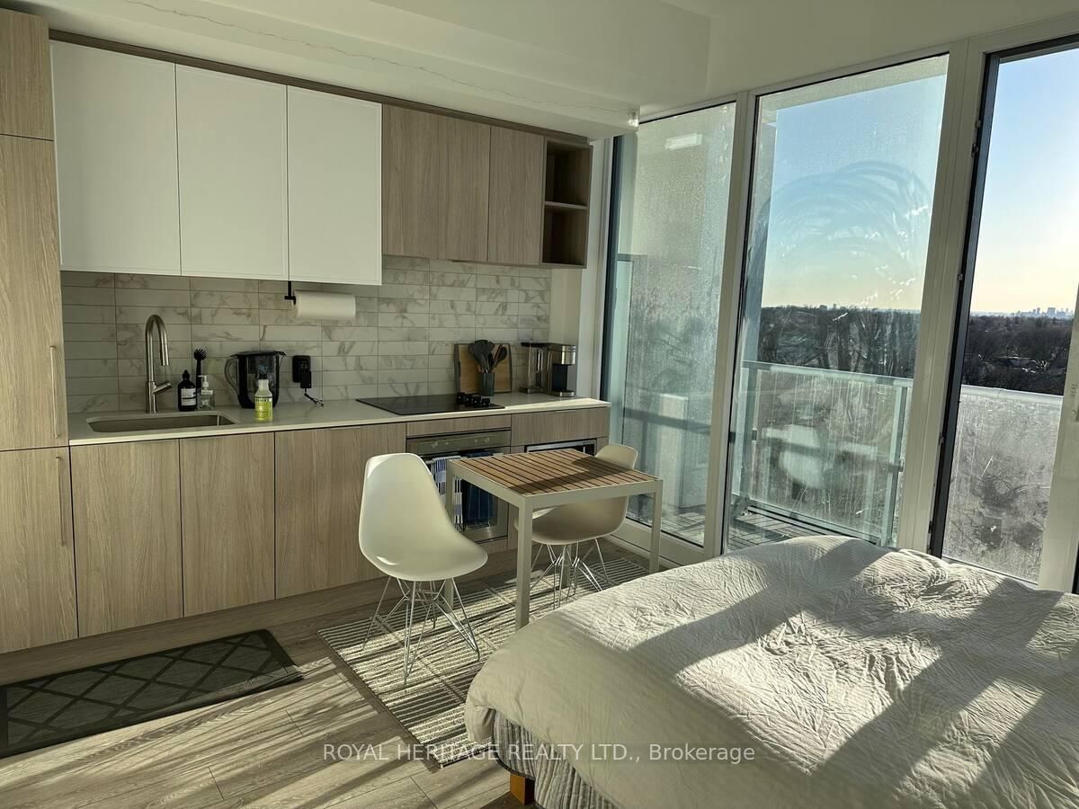 2020 Bathurst Street, Unit 711 - Photo 12