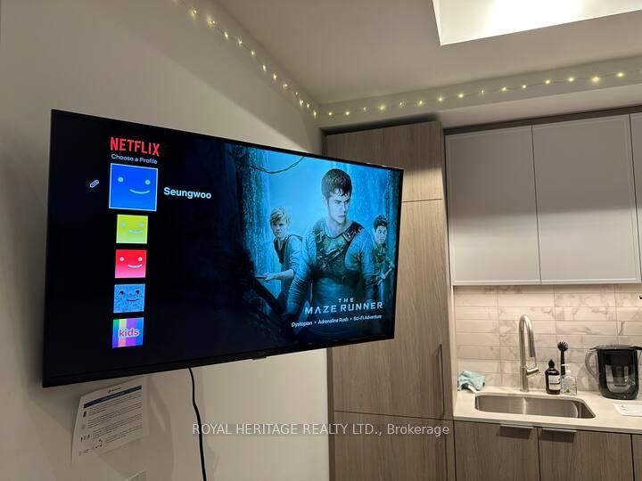 2020 Bathurst Street, Unit 711 - Photo 24