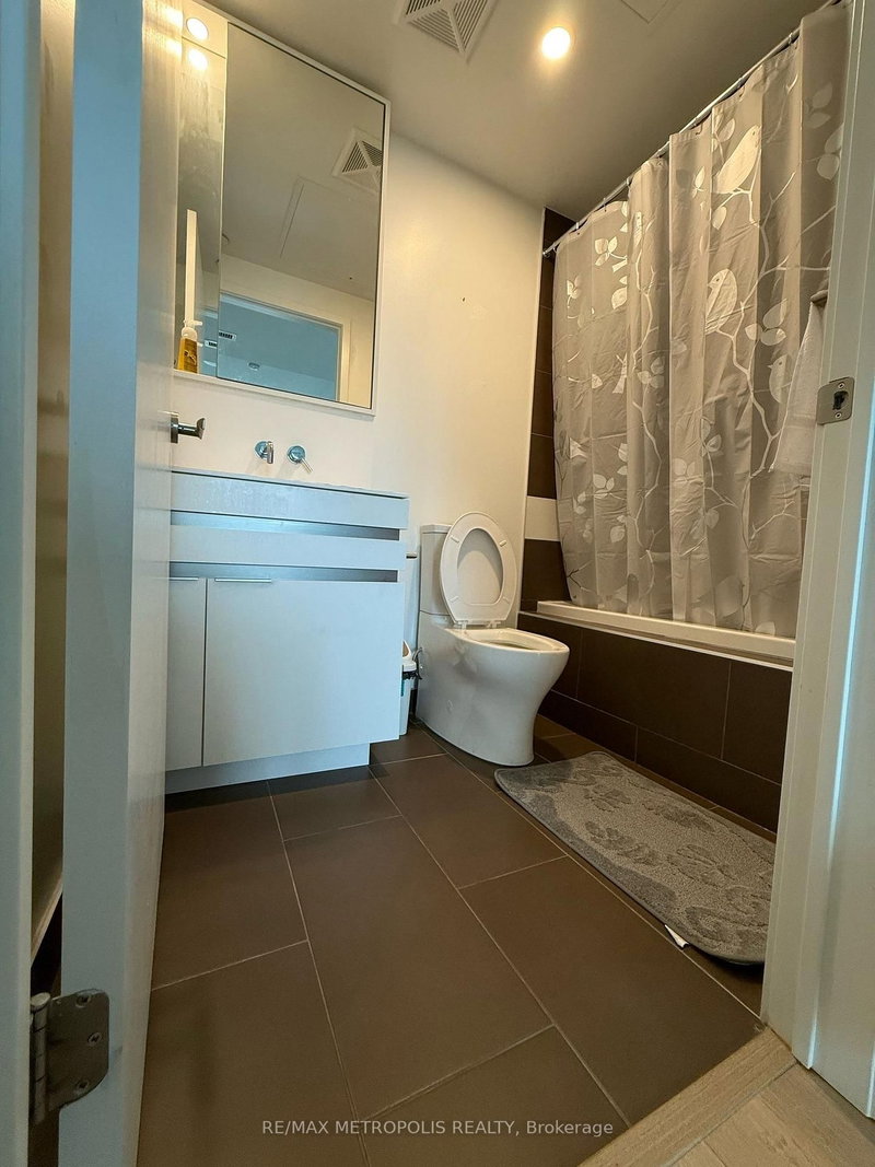 4408 - 197 Yonge St, Toronto, M5B 0C1 | Image 2