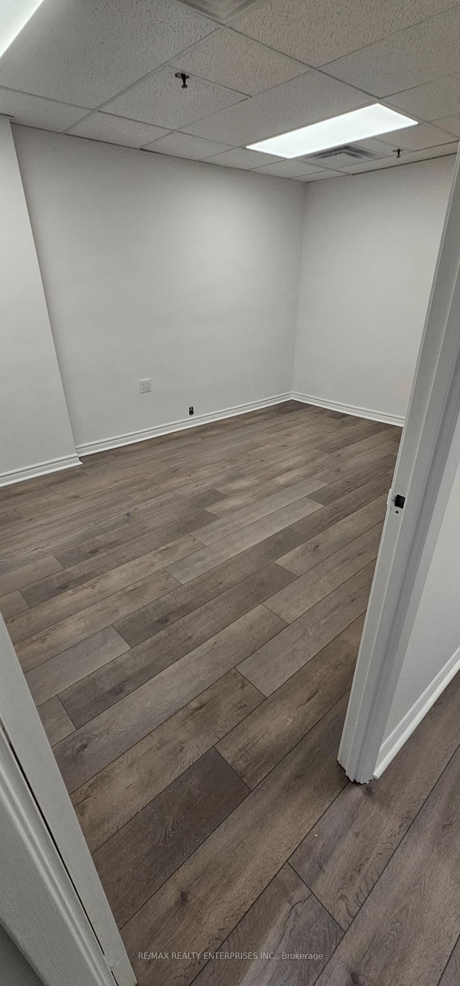 670 Bloor Street W, Unit 201 - Photo 5