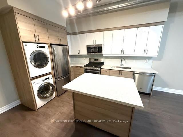 1A - 259 Gerrard Street E