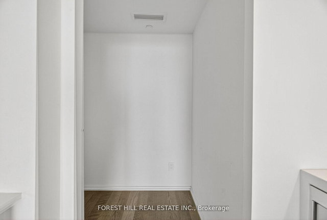 1241 - 8 Hillsdale Avenue E