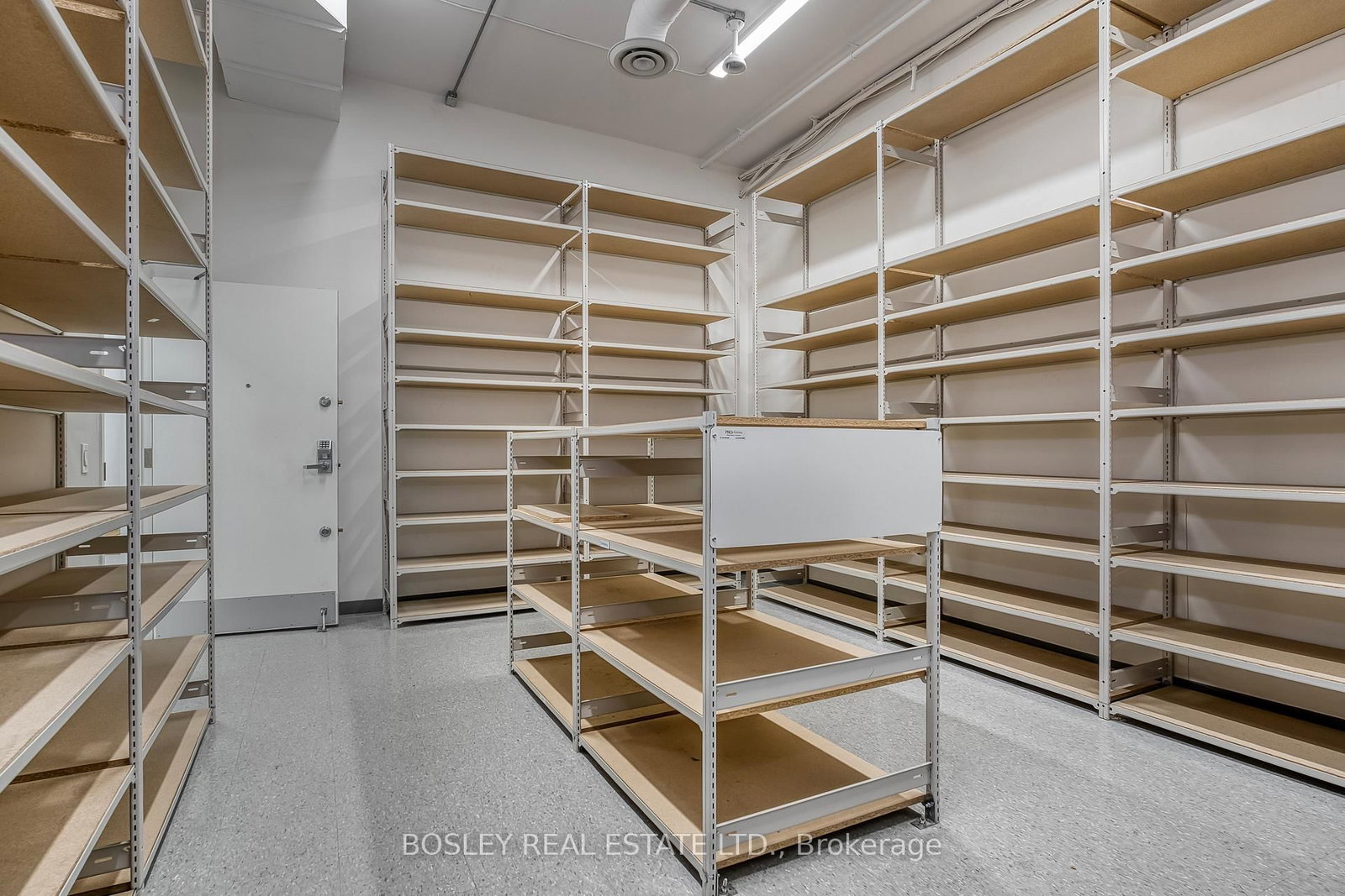 2577 Yonge Street - Photo 17