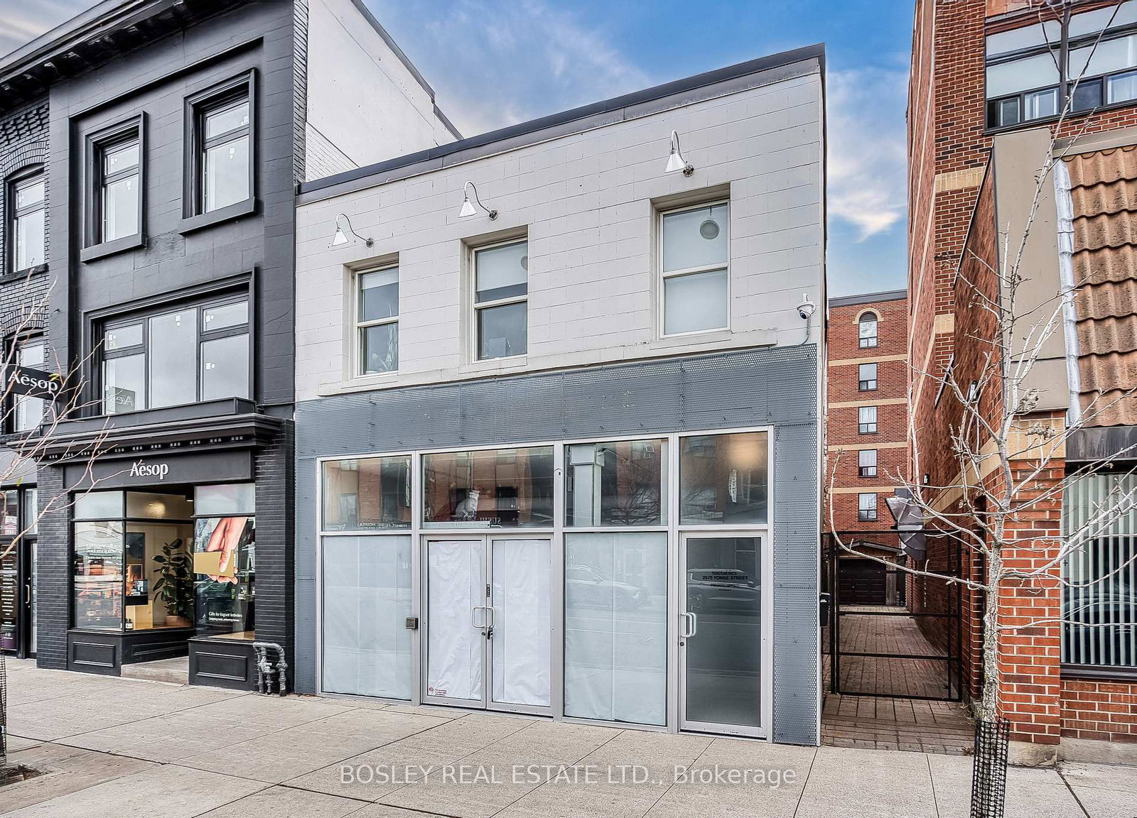 2577 Yonge Street - Photo 2