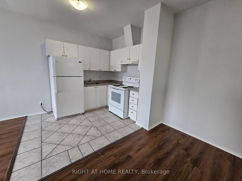 302 - 1801 Eglinton Ave W, Toronto, M6E 2H7 | Image 3