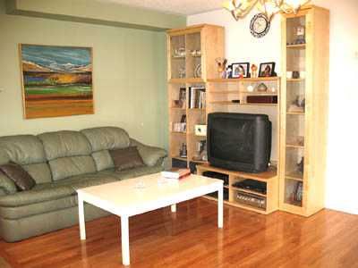 179 Dallimore Circ, Toronto, M3C4E5 | Image 2