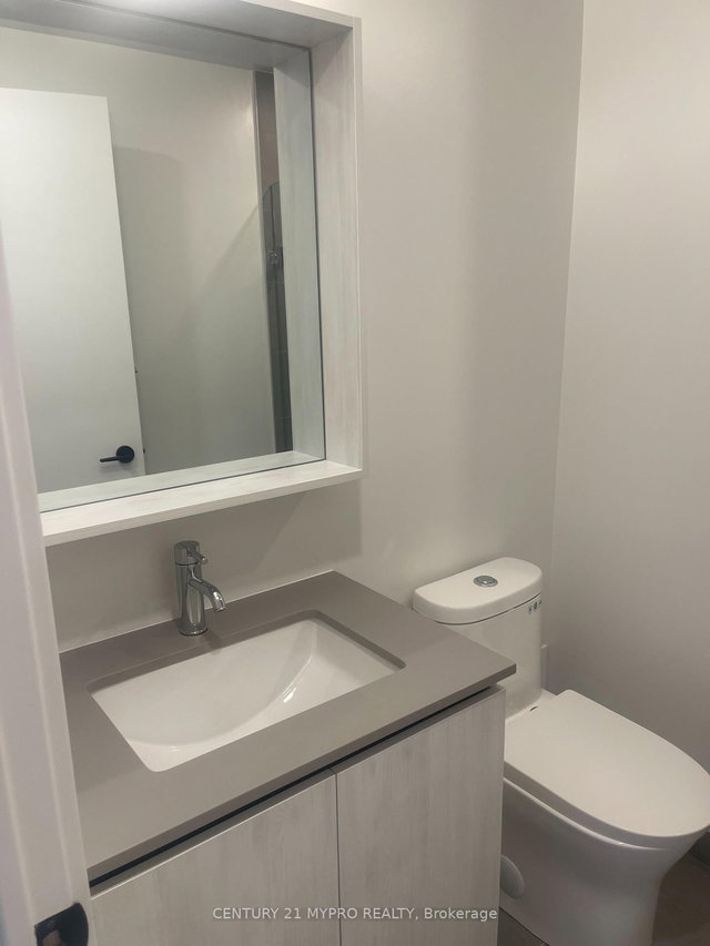 803 - 35 Parliament Street