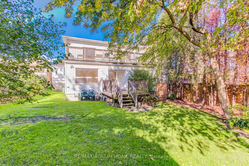165 Florence Ave photo 4