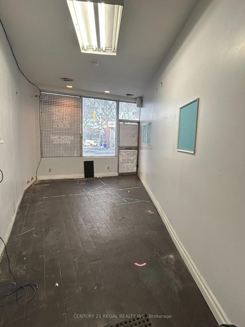 540 Oakwood Ave, Toronto, M6E 2X3 | Image 3