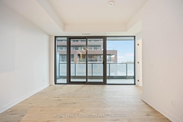 1204 - 33 Parliament Street