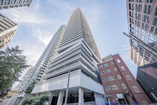 1302 - 2221 Yonge Street