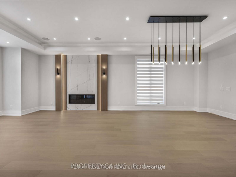 68 Lynnhaven Rd, Toronto, M6A 2K9 | Image 3