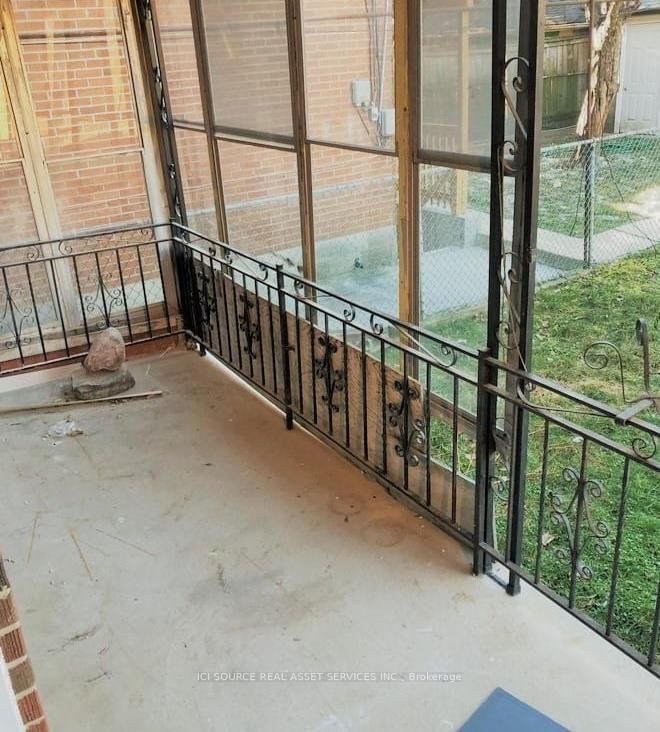 Semi-Detached House for lease at 1-148 Brunswick Avenue, Toronto, Ontario, M5S 2M2 - University - MLS: C12605914