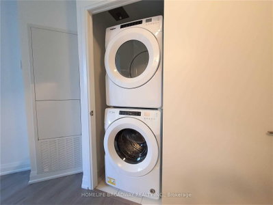 Unit 207 — 77 Mutual Street — photo 6