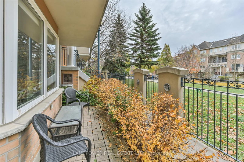 1231 - 28 Sommerset Way S, Toronto, M2N 6W7 | Image 3