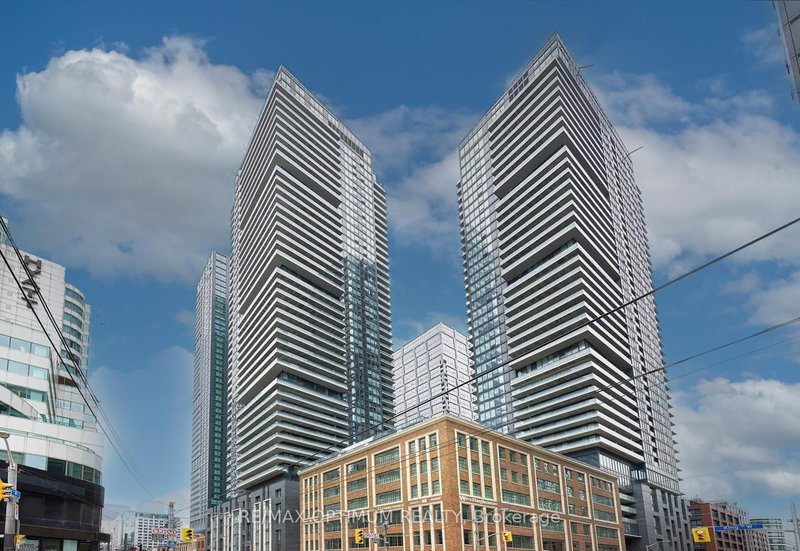 1810 - 125 Blue Jays Way, Toronto, M5V 0C4 | Image 2