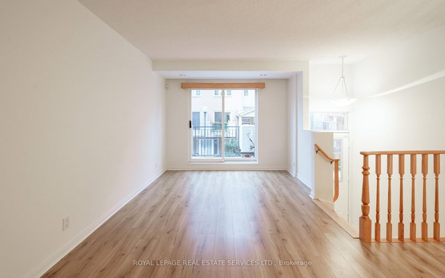 1306 - 28 Sommerset Way