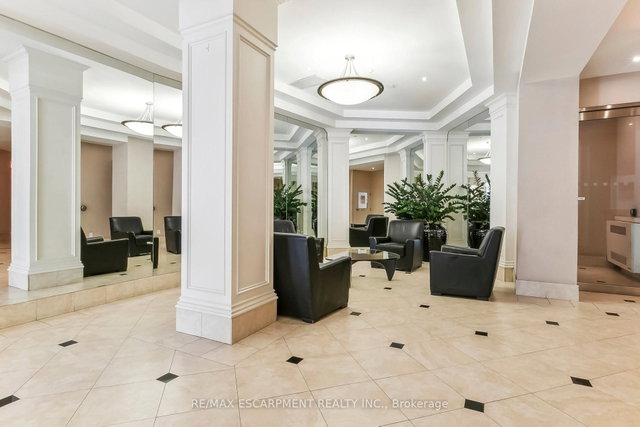 628 - 801 King Street W