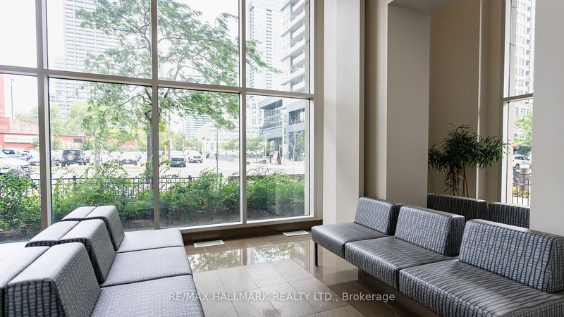 2710 - 397 Front St W, Toronto, M5V 3S1 | Image 2