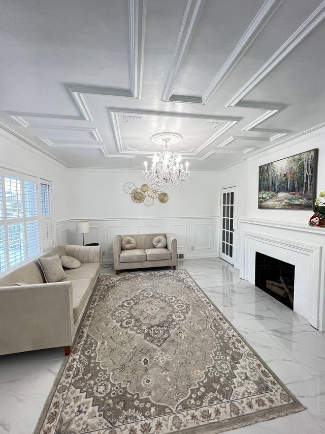 Main/Up - 133 York Mills Road