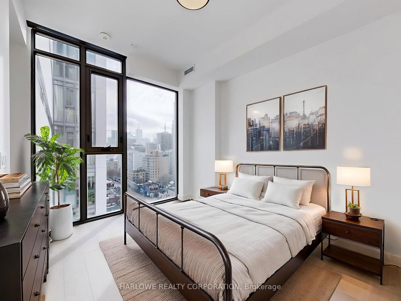 1305 - 81 Wellesley St E, Toronto, M4Y 0C5 | Image 2