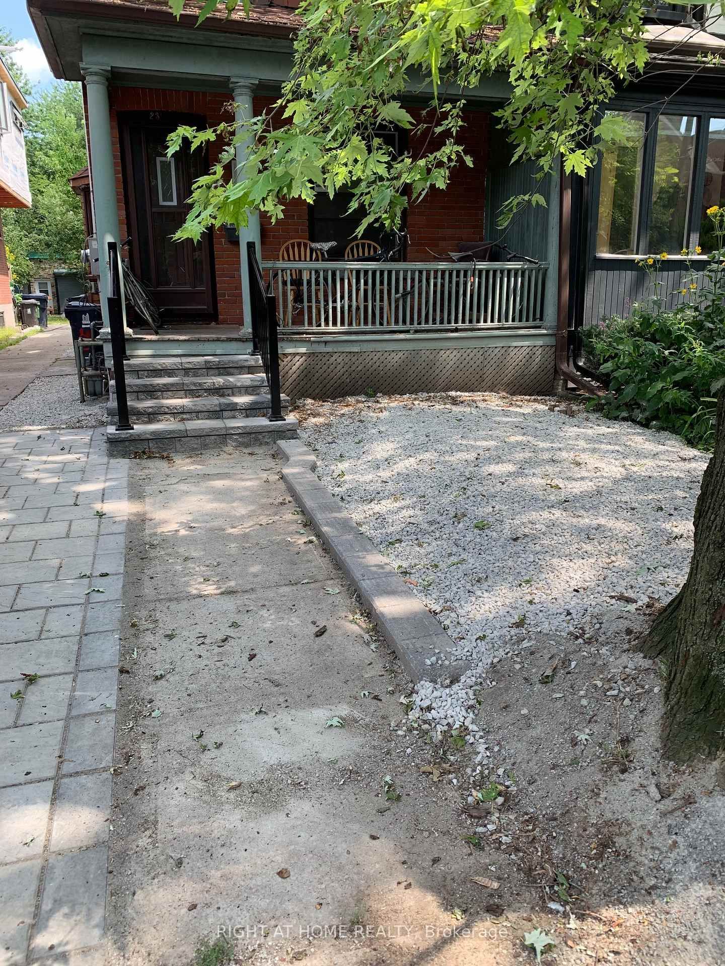 Semi-Detached House for lease at 231 Albany Avenue, Toronto, Ontario, M5R 3C7 - Annex - MLS: C12632472