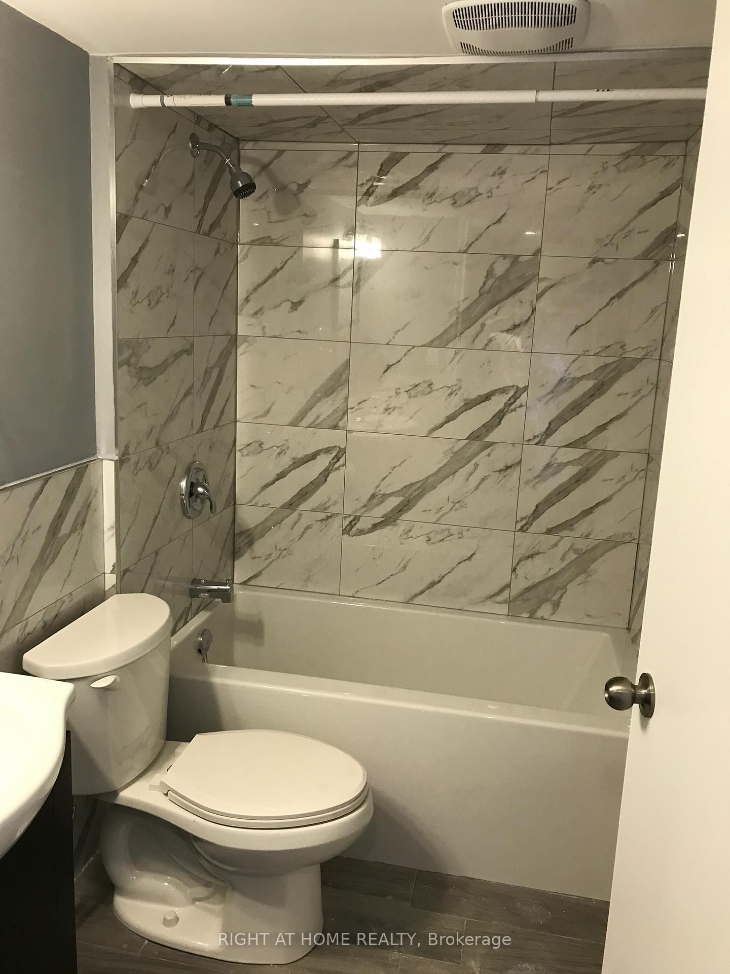 Semi-Detached House for lease at 231 Albany Avenue, Toronto, Ontario, M5R 3C7 - Annex - MLS: C12632472