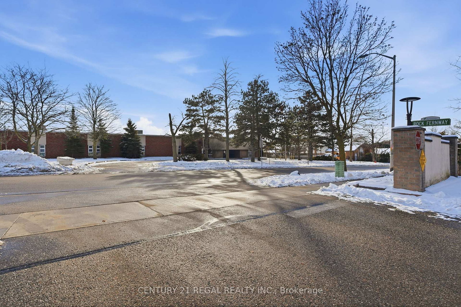 Townhouse for sale at 24 Rock Fern Way, Toronto, Ontario, M2J 4N2 - Don Valley Village - MLS: C12634814