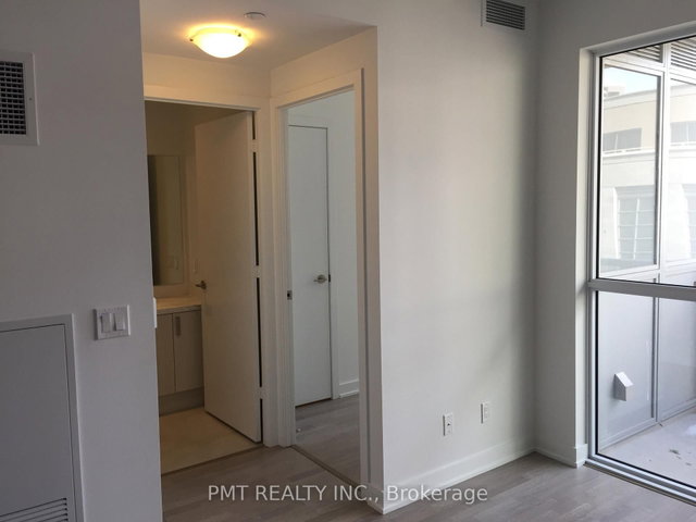 322 - 501 St. Clair Avenue W