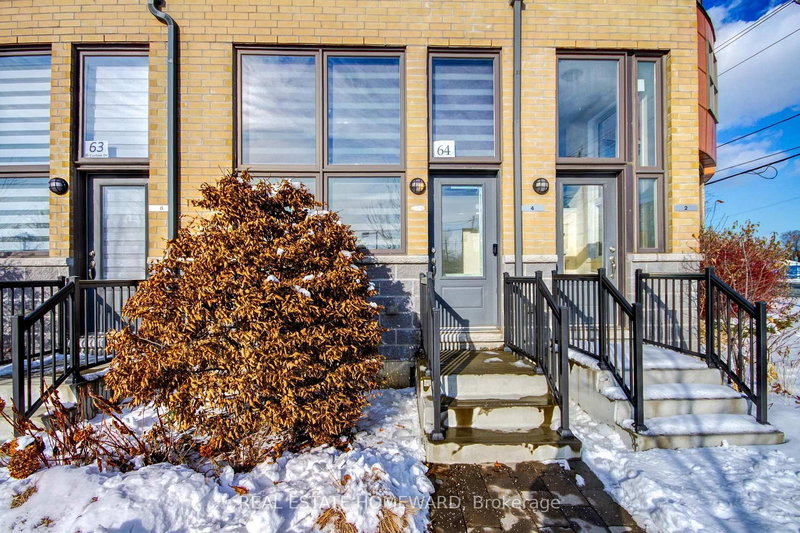 4 Curlew Dr, Toronto, M3A 0A8 | Image 2