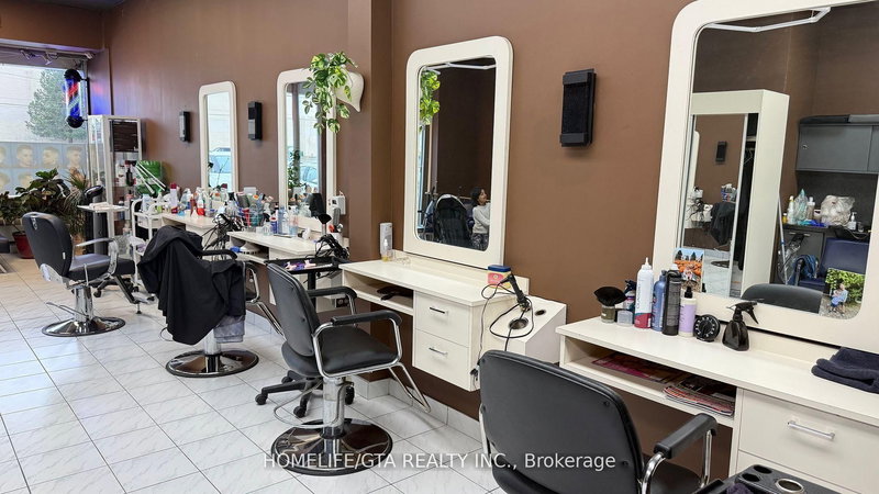 3 - 1468 Victoria Park Ave, Toronto, M4A 2M2 | Image 2