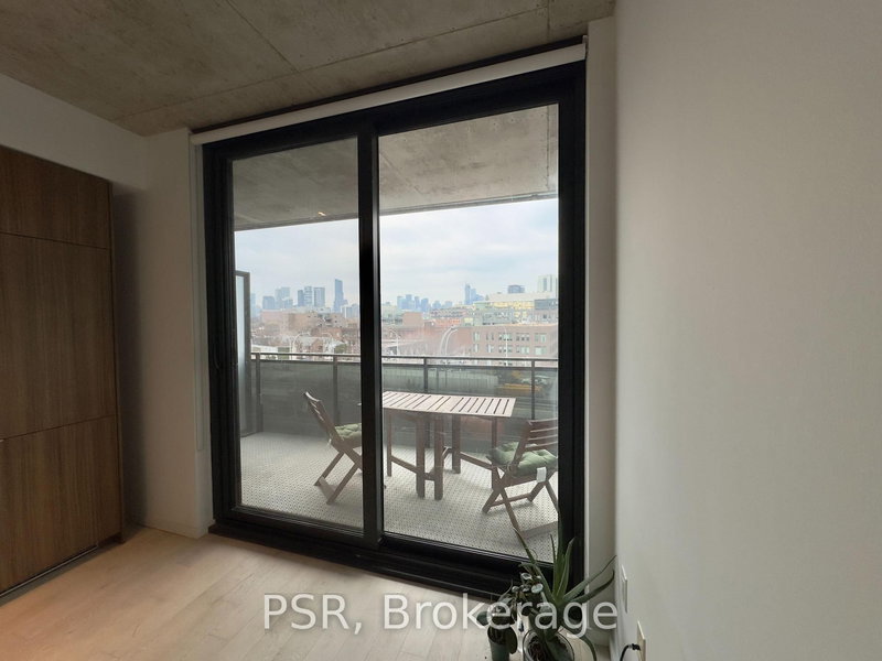 510 - 21 Lawren Harris Sq, Toronto, M5A 0T4 | Image 3