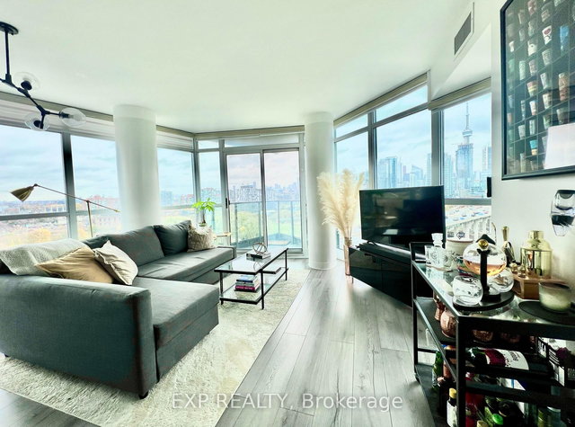 1309 - 231 Fort York Boulevard