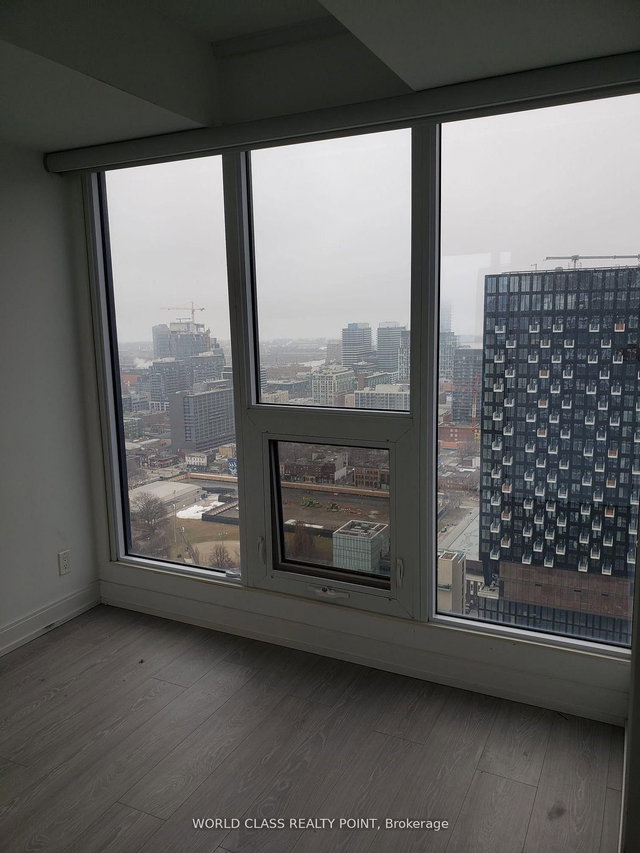 3710 - 181 Dundas Street E