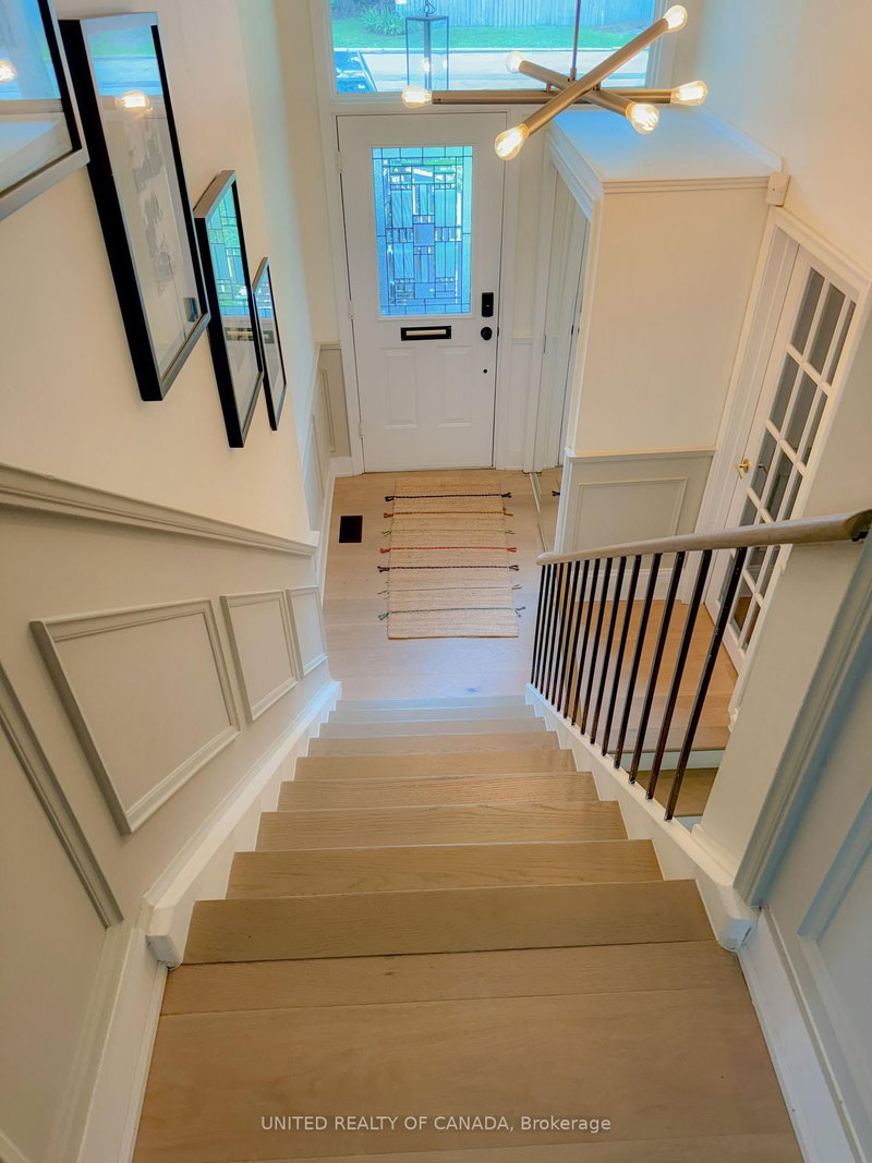 178 Three Valleys Dr, Toronto, M3A 3L8 | Image 3