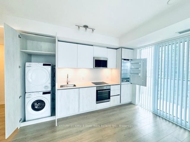 3512 - 8 Widmer St, Toronto, M5V 0W6 | Image 3