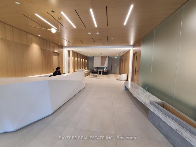 825 - 5 Defries Street