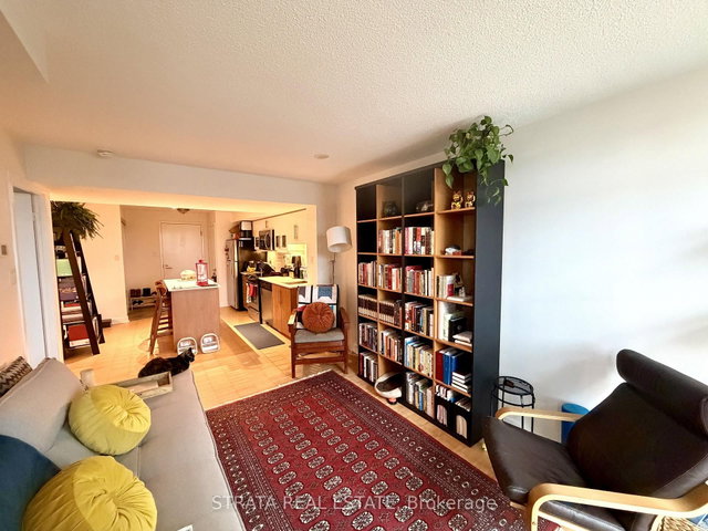 411 - 1169 Queen Street W