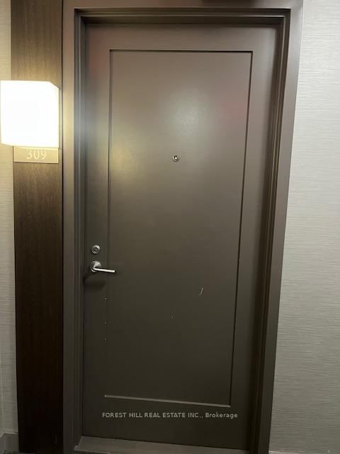 309 - 310 Tweedsmuir Ave, Toronto, M5P 2Y2 | Image 3