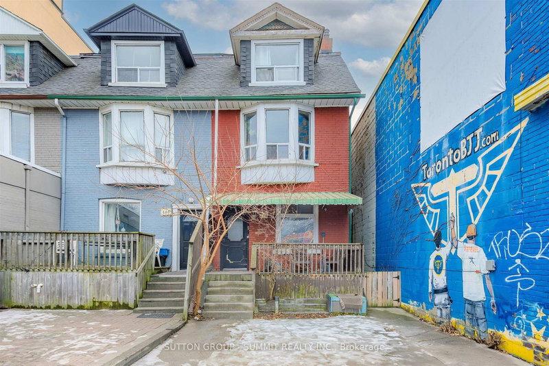 811 Bloor St W, Toronto, M6G 1L8 | Image 2