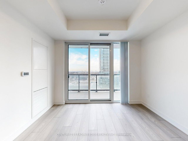 1111 - 5858 Yonge Street